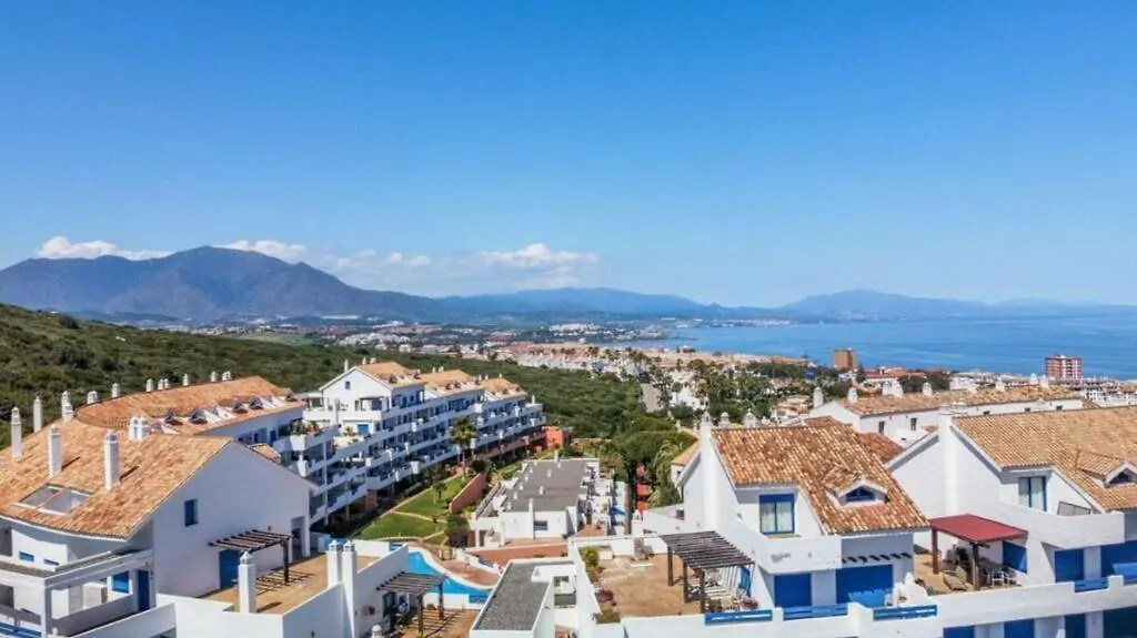 Duquesa Suites Gardens And Golf의 연락처